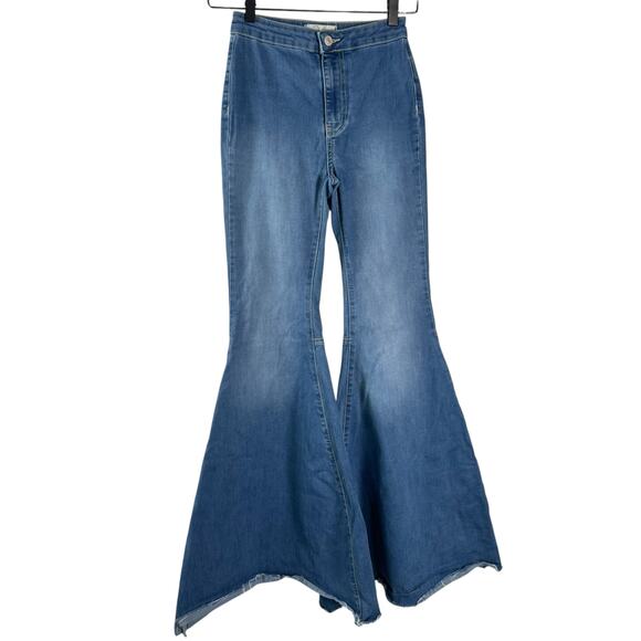 Free People Women's Blue Stretch Raw Hem Mid Rise Flared Leg Jeans Size 24 - Picture 1 of 9